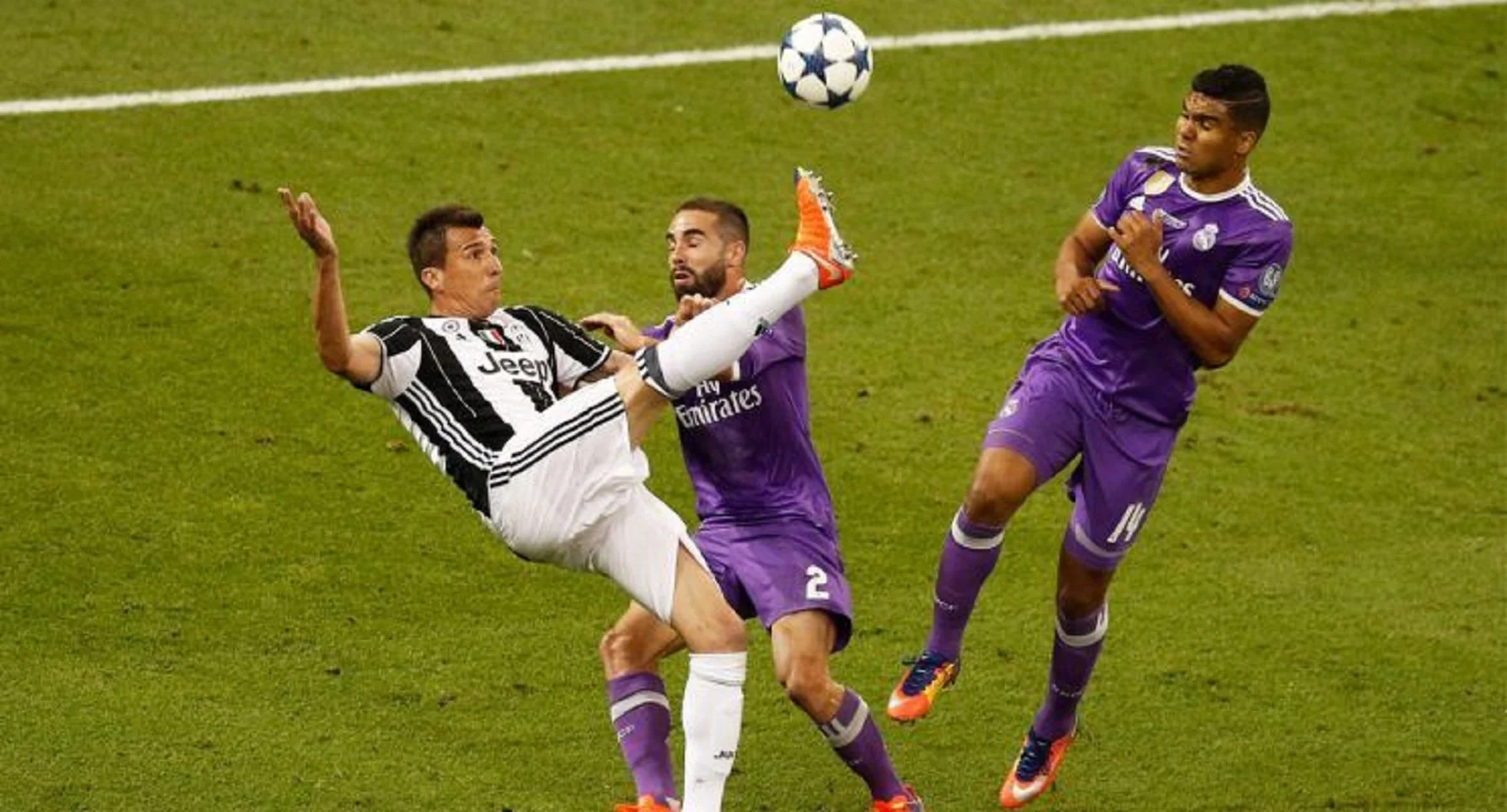 Марио Манджукич / Фото Yahoo! Sports