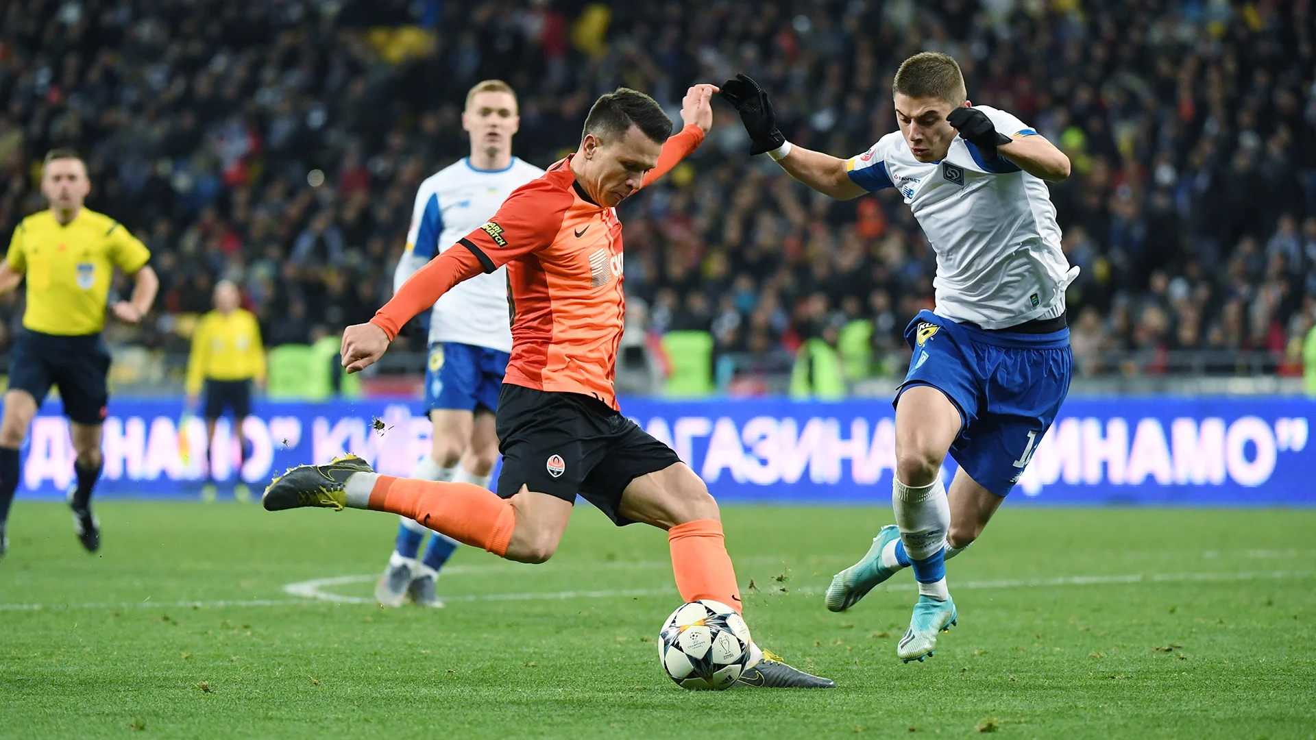 Коноплянка против Миколенко / Шахтер