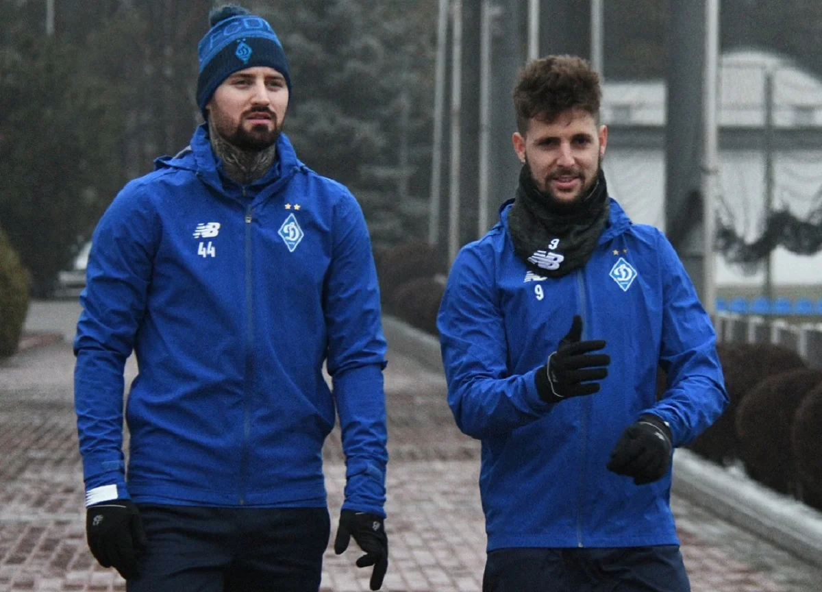 Тамаш Кадар и Фран Соль на тренировке / ФК Динамо Киев