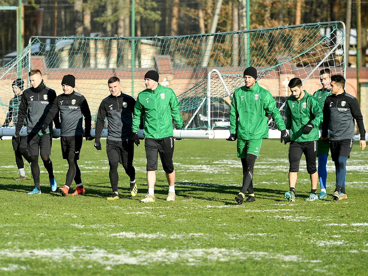 Гравці Карпат вимагають виплати заборгованості / ФК Карпати