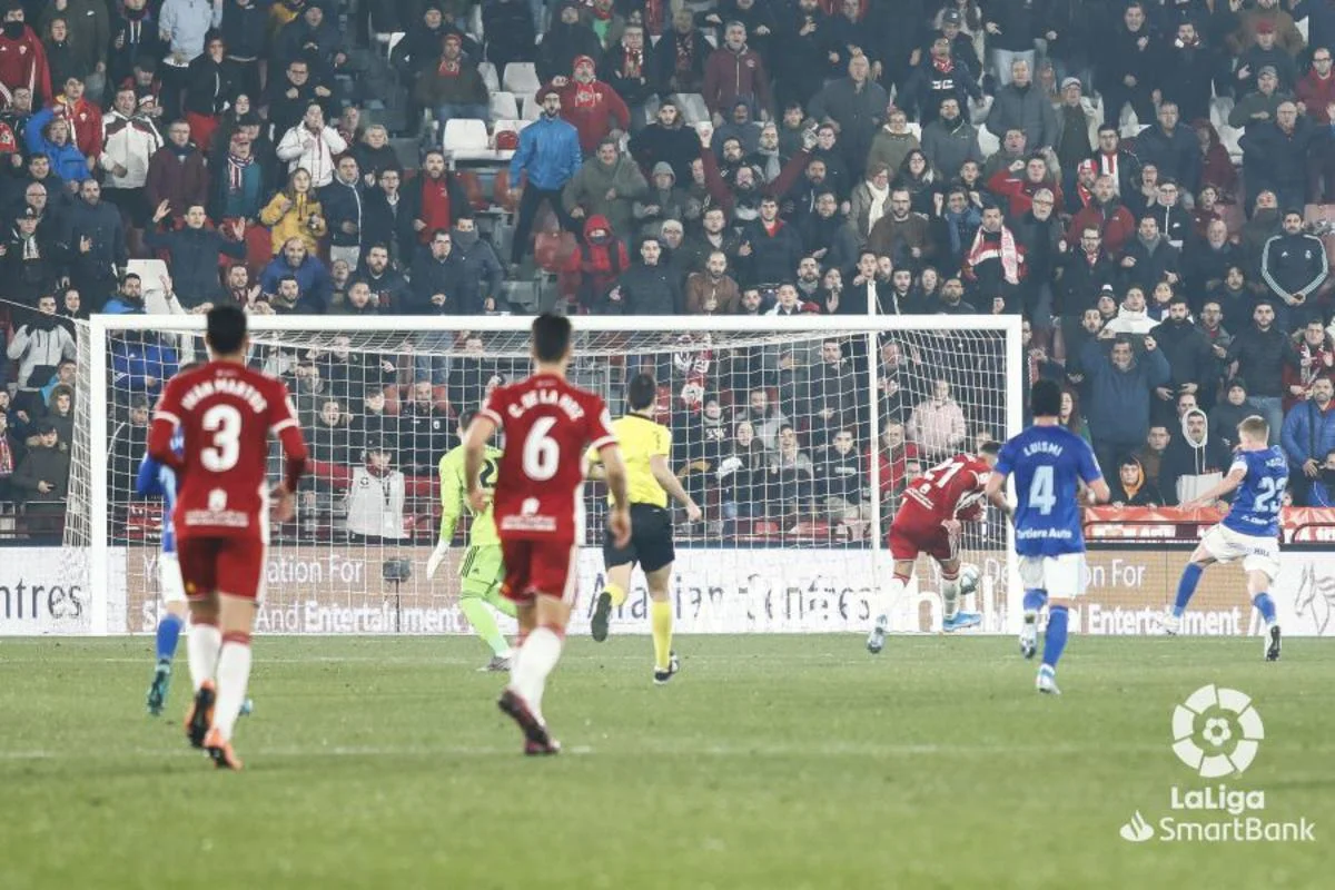 Лунін дебютував у Сегунді в матчі Альмерія – Ов'єдо 16 січня 2020 року 