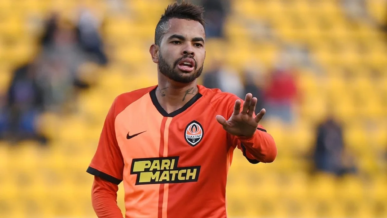 Дентиньо / ФК Шахтер