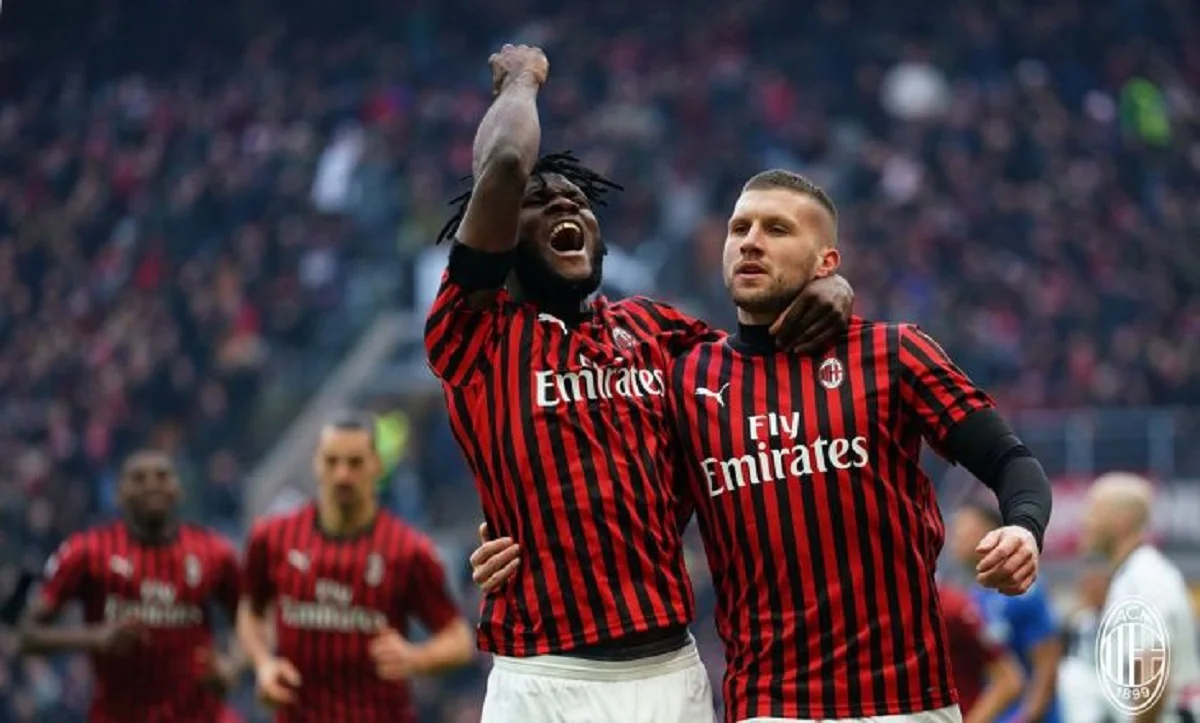 Анте Ребіч та Франк Кессьє святкують гол хорвата / Eurosport