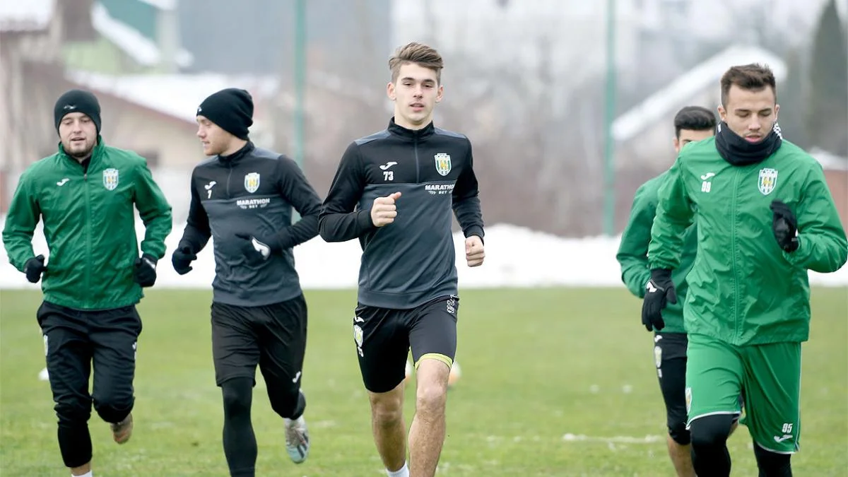 Карпаты сыграют 6 спаррингов / ФК Карпаты