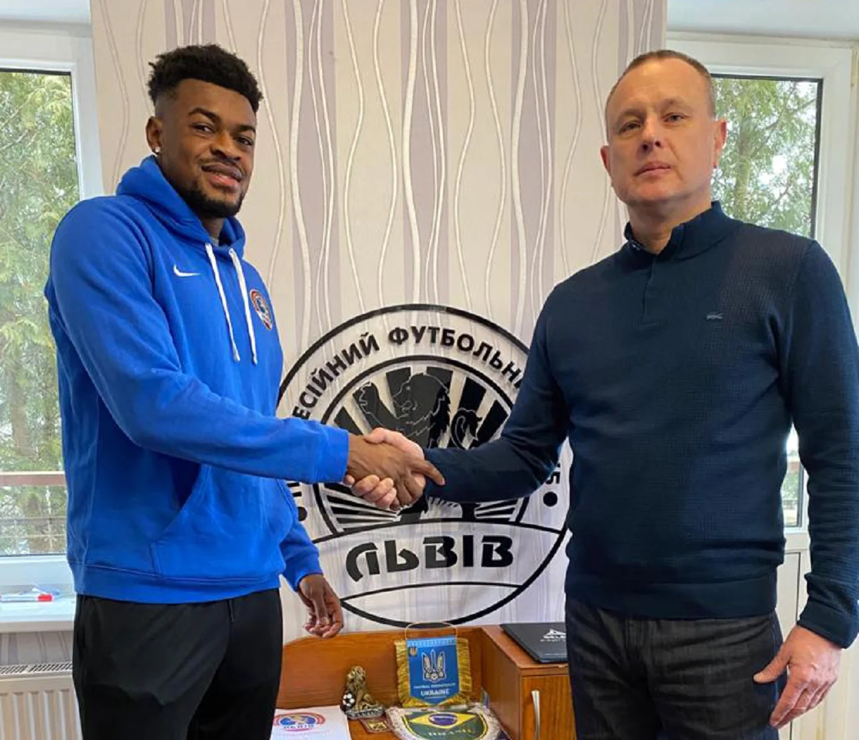 Жоэль Бопесу (слева) / Сайт Львова