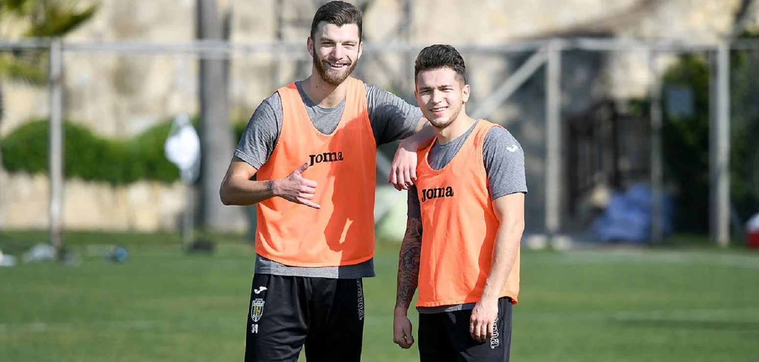 Тім Халль (зліва) / Сайт Карпат