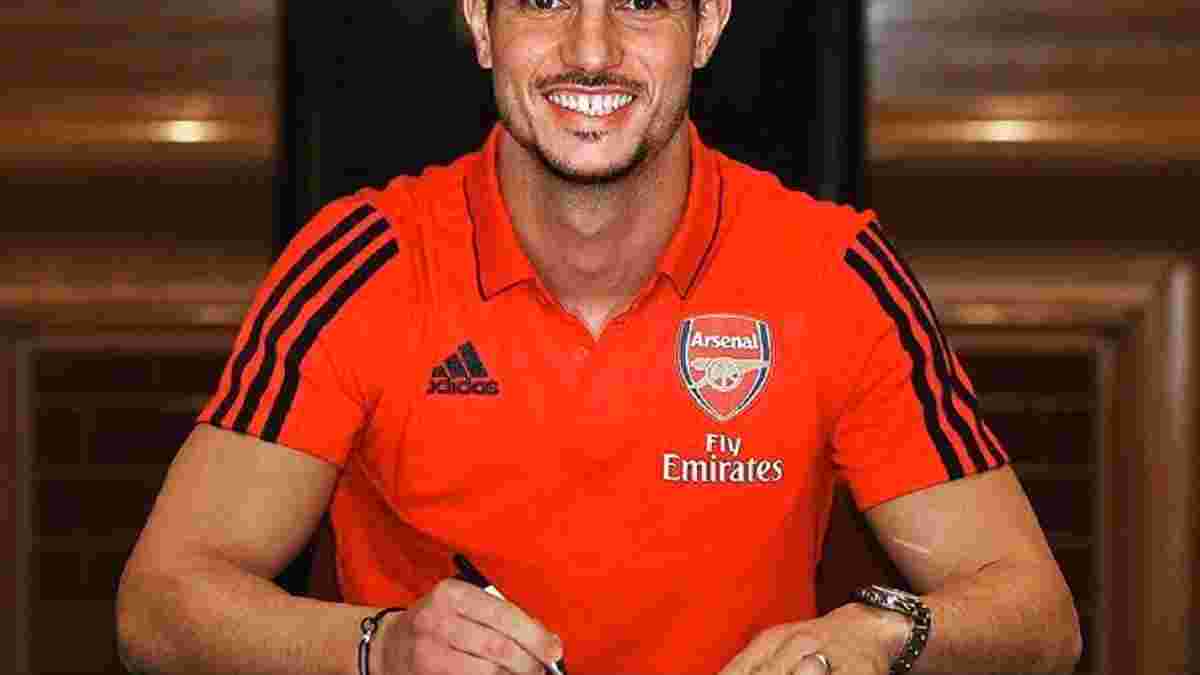 Арсенал официально подписал Соареша