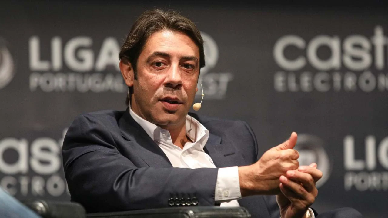 Руй Кошта / Record.pt