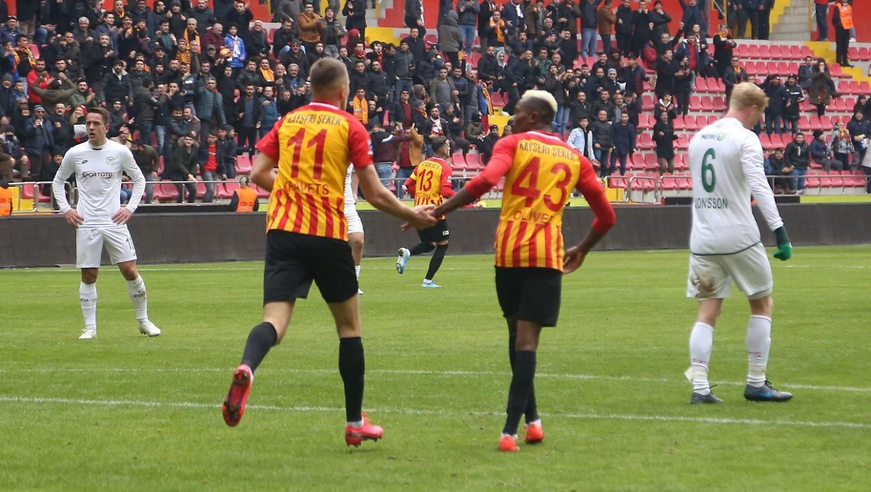 Кайсериспор – Коньяспор – 2:2 / Твиттер ФК Кайсериспор