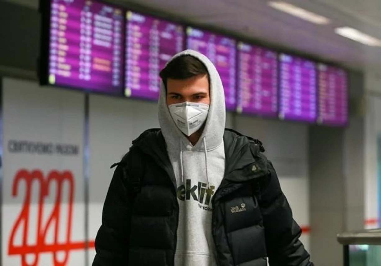 Жителі Європи вже захищаються від коронавірусу / Фото з відкритих джерел