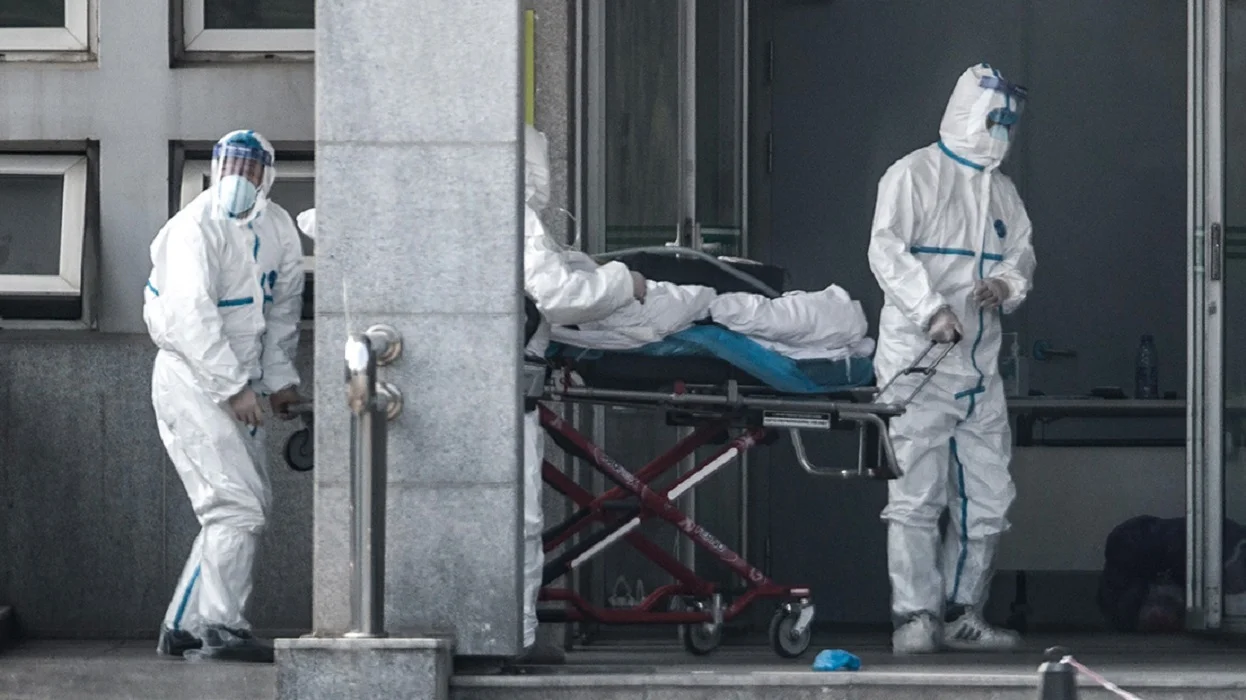 Страшна хвороба паралізує світ / Фото з відкритих джерел