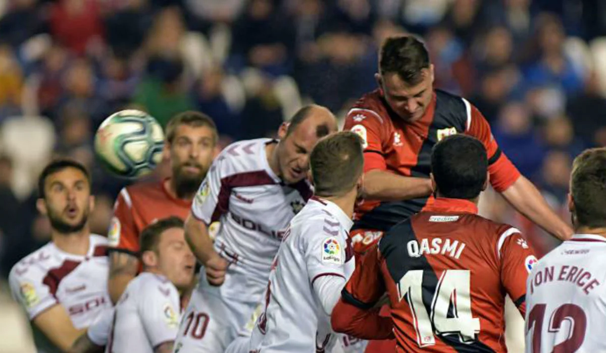 Роман Зозуля в матчі Альбасете – Райо Вальєкано