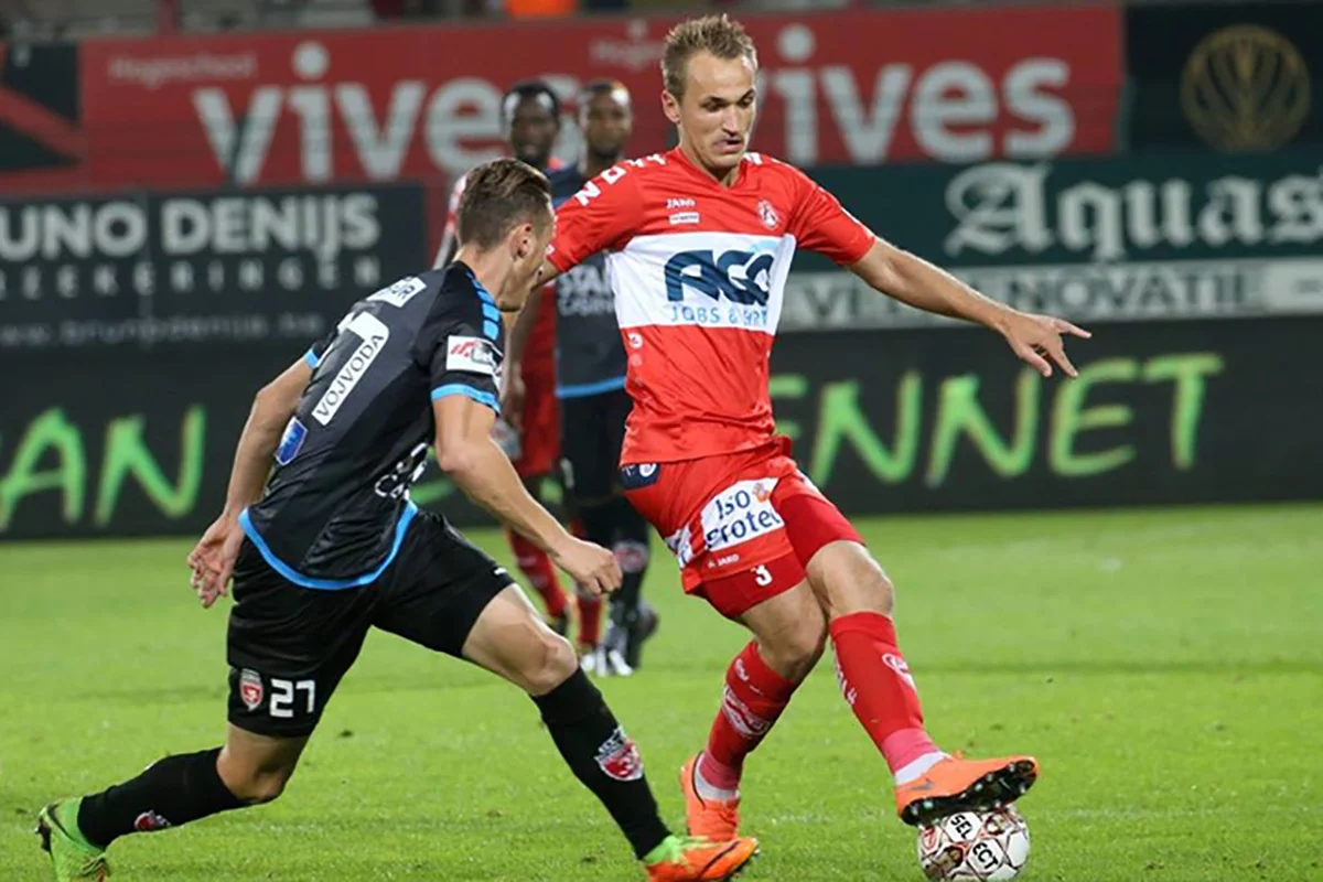 Євген Макаренко / ФК Кортрейк