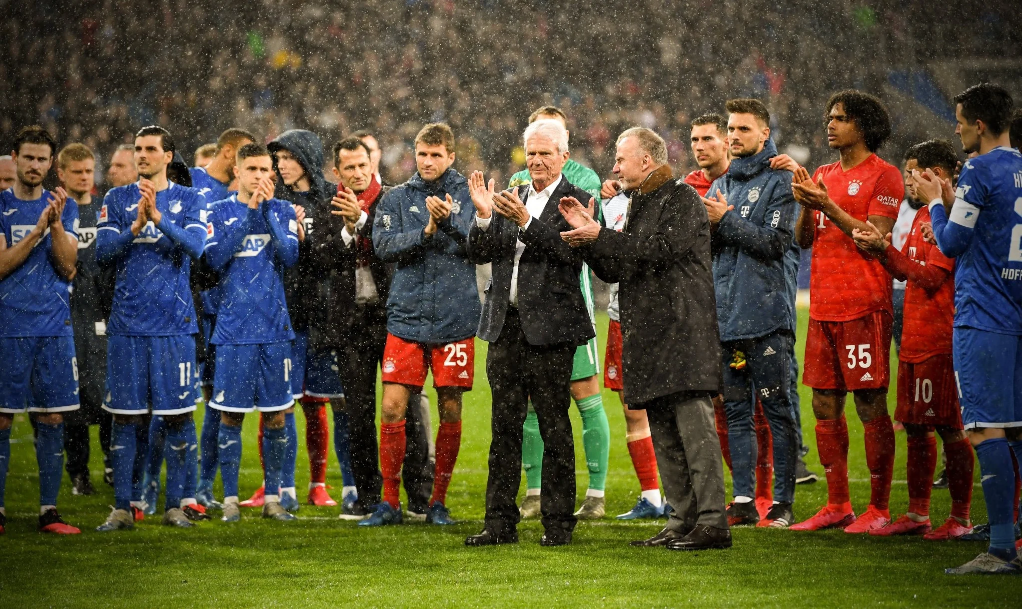 Хопп отримує підтримку від Баварії / FCB