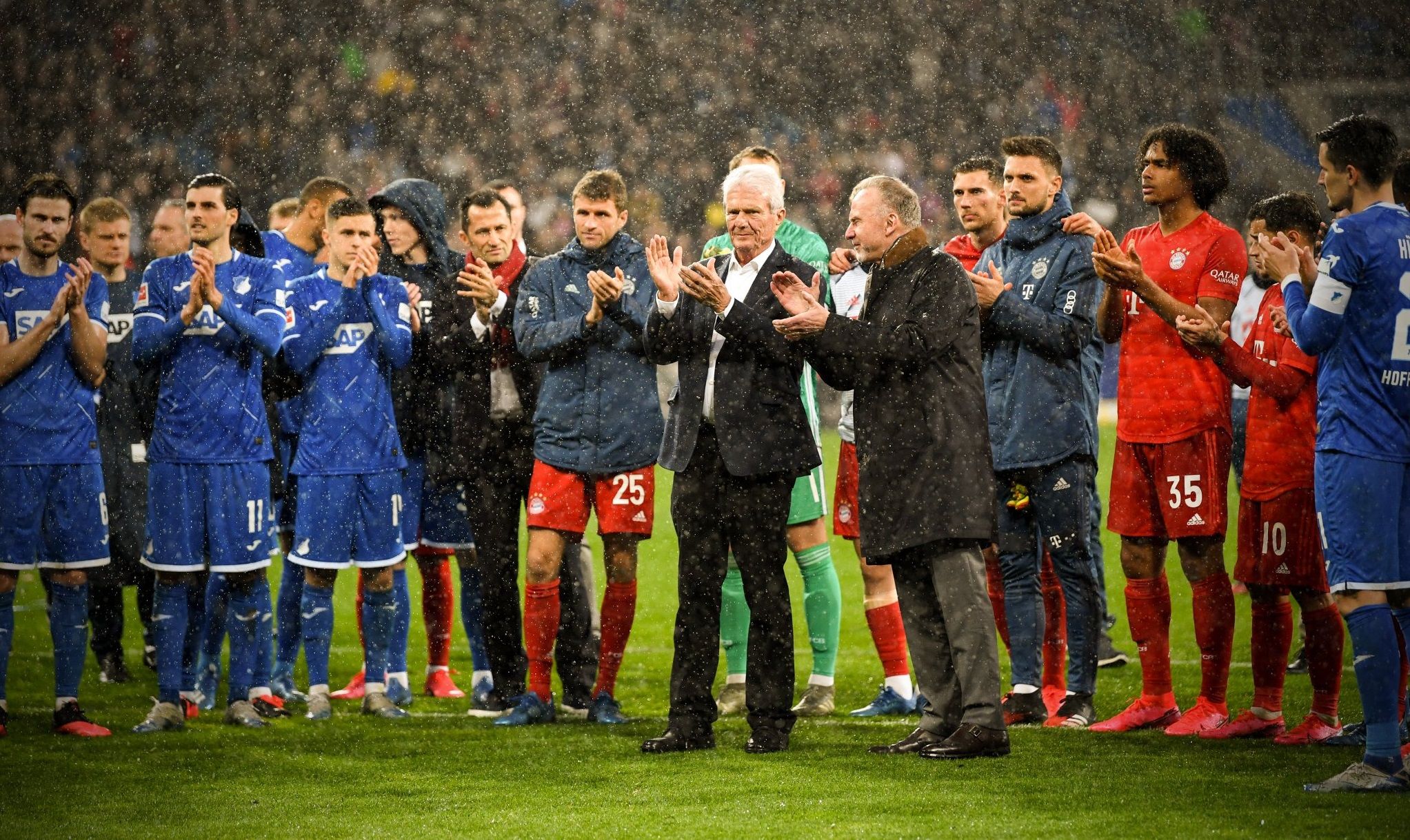 Хопп отримує підтримку від Баварії / FCB
