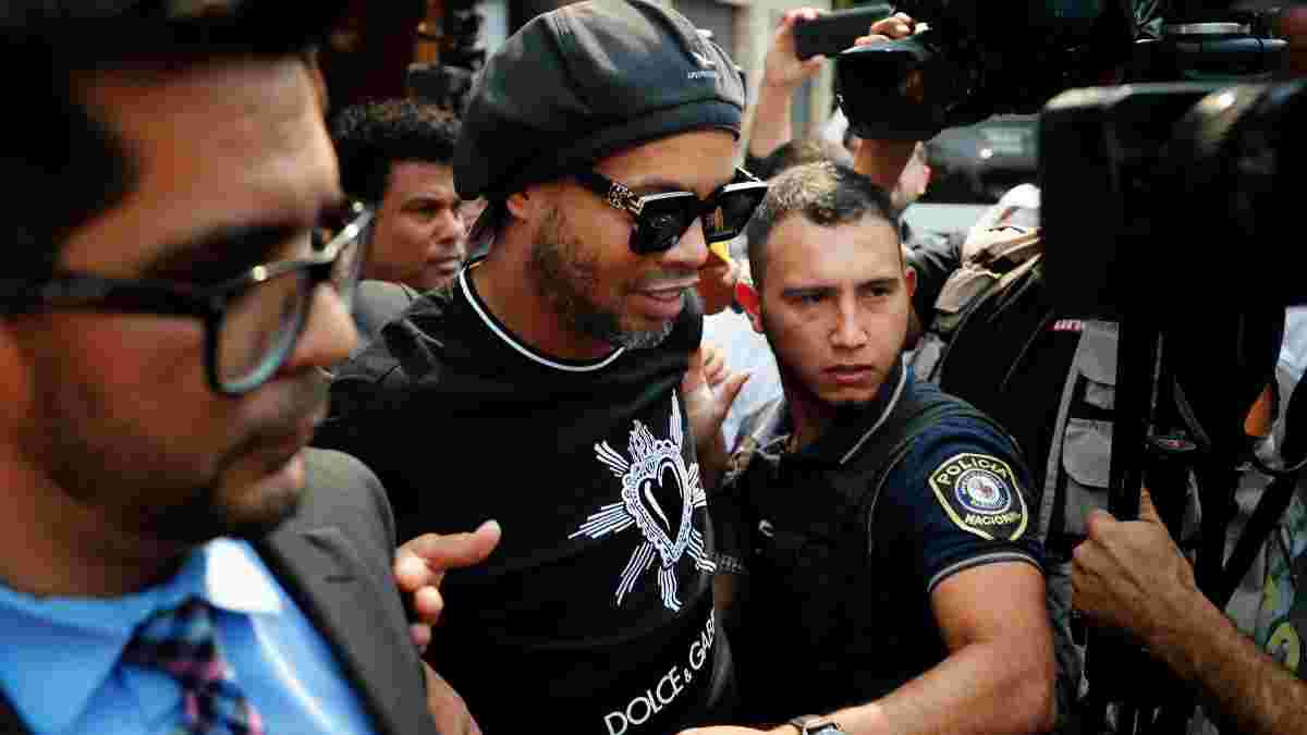 "Роналдиньо – глуп": адвокат защищает игрока, которого арестовали за использование поддельного паспорта