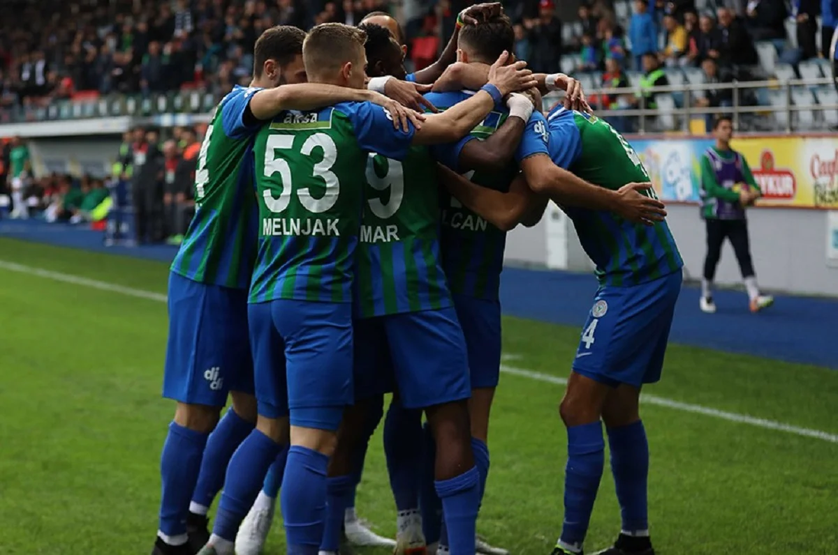 Ризеспор поделил очки с Аланьяспором / Sabah