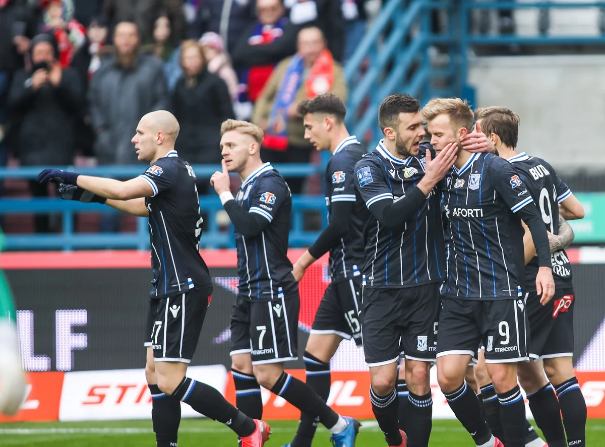 Лех зіграв внічию з Віслою / твіттер Леха