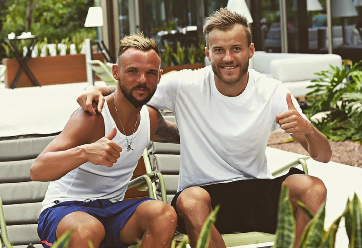 Микола Морозюк підтримав турецьку армію, Андрій Ярмоленко готується до повернення