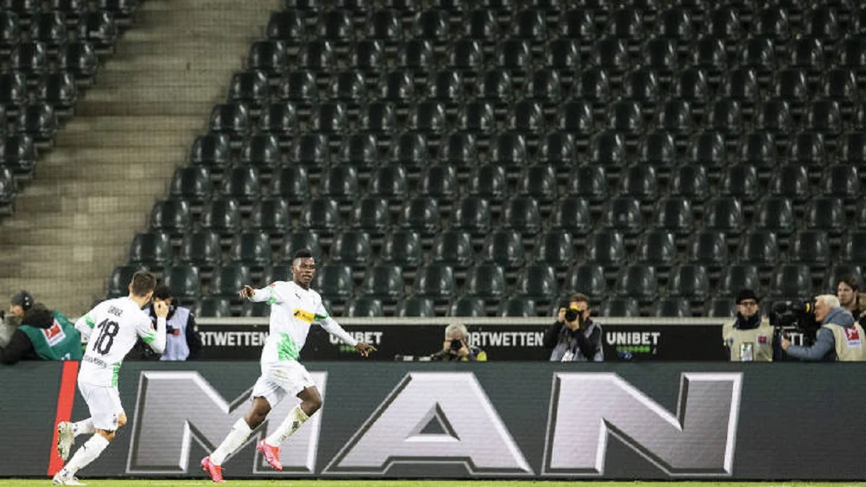 Игры чемпионата Англии будут проходить при пустых трибунах / Фото из открытых источников