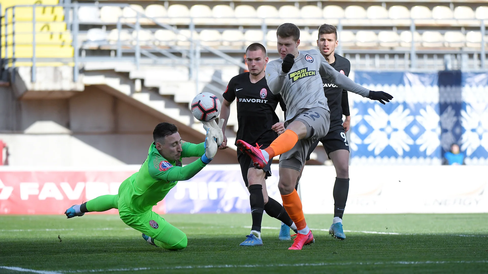 Заря – Шахтер: счет и обзор матча УПЛ 15 марта 2020