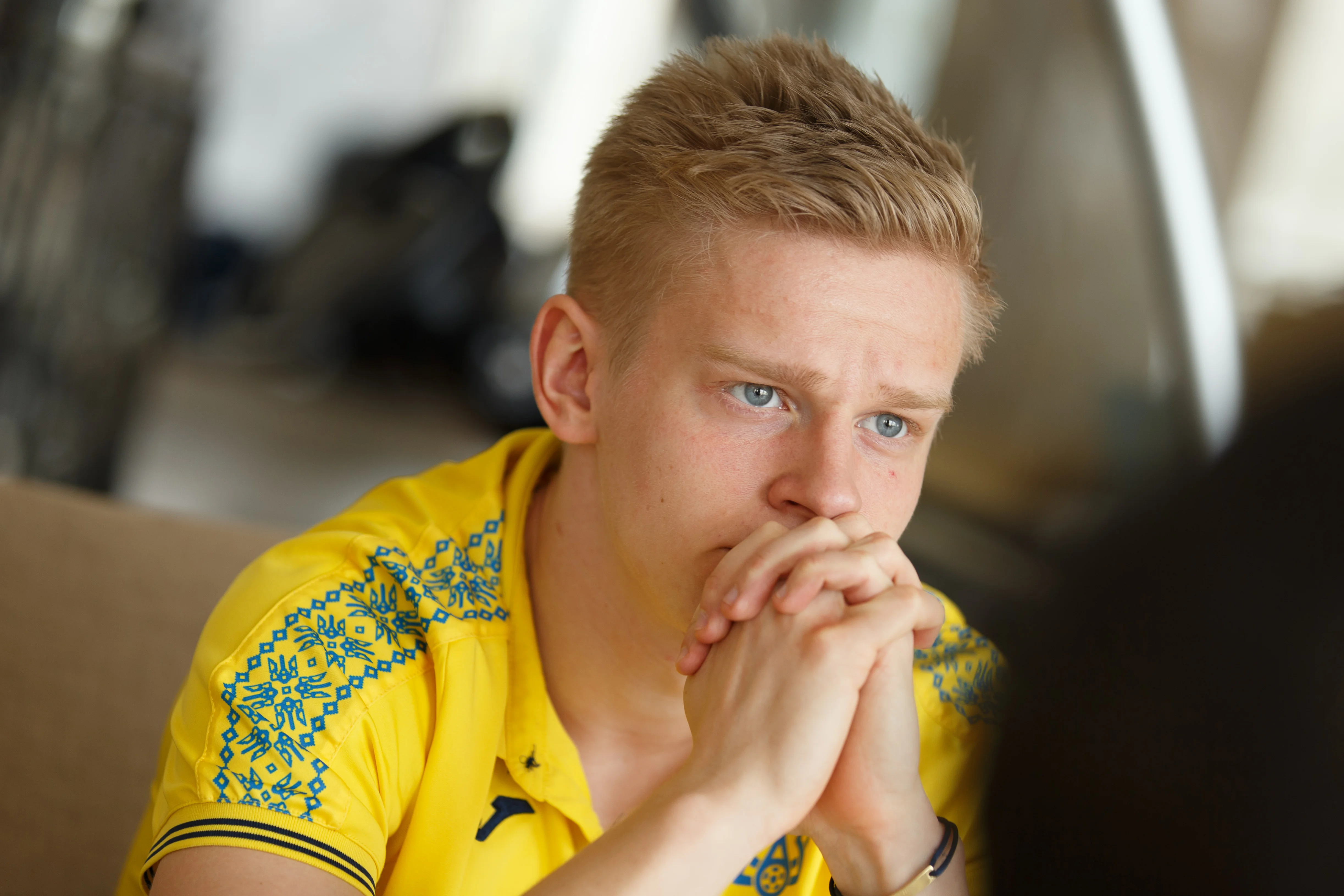 Фото к новости: Патриотический челлендж для Зинченко в Манчестере – проект "Наша Сборная"