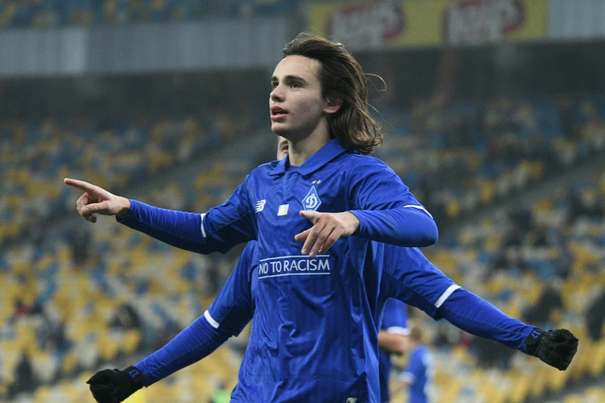 Николай Шапаренко / Футбол 24