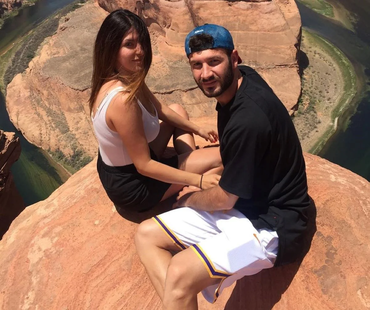 Алессандро Фаваллі (поруч з дружиною Міріам) захворів на коронавірус, але близький до повного одужання