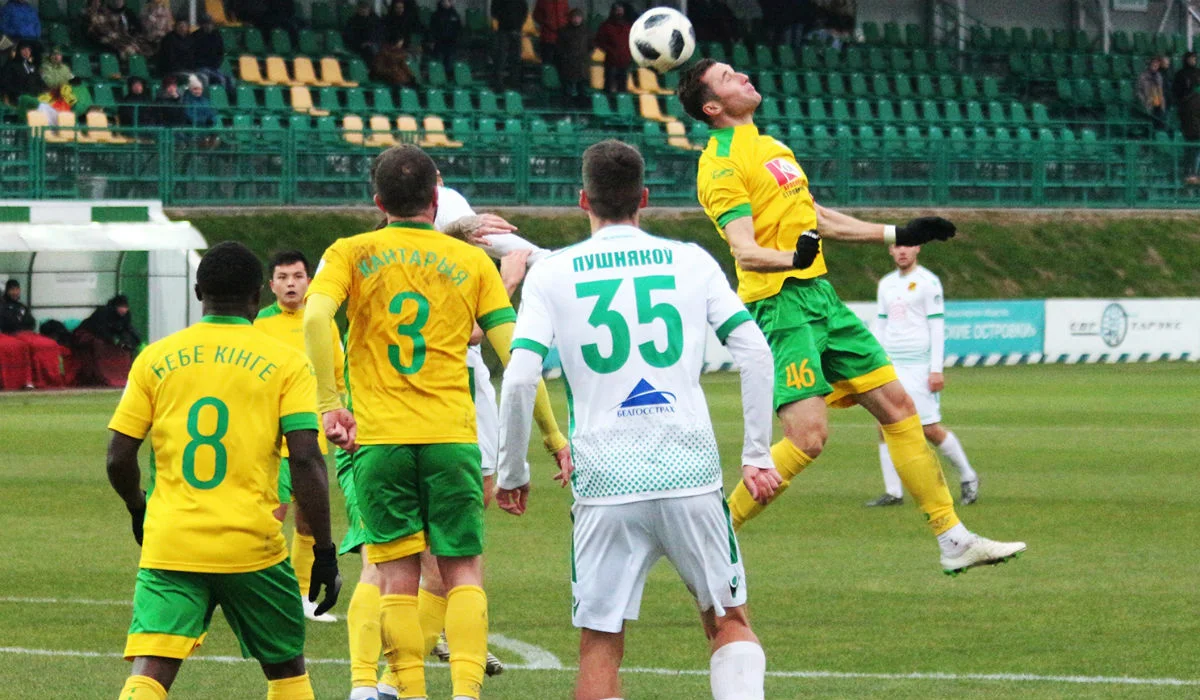 Екс-карпатівець забив у Білорусі / ФК Неман