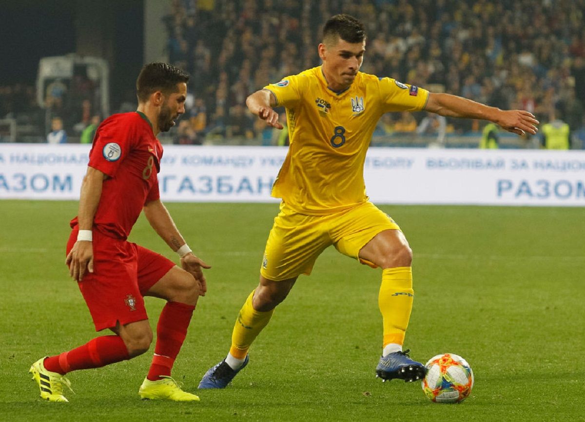 Руслан Малиновский (справа) / Getty images