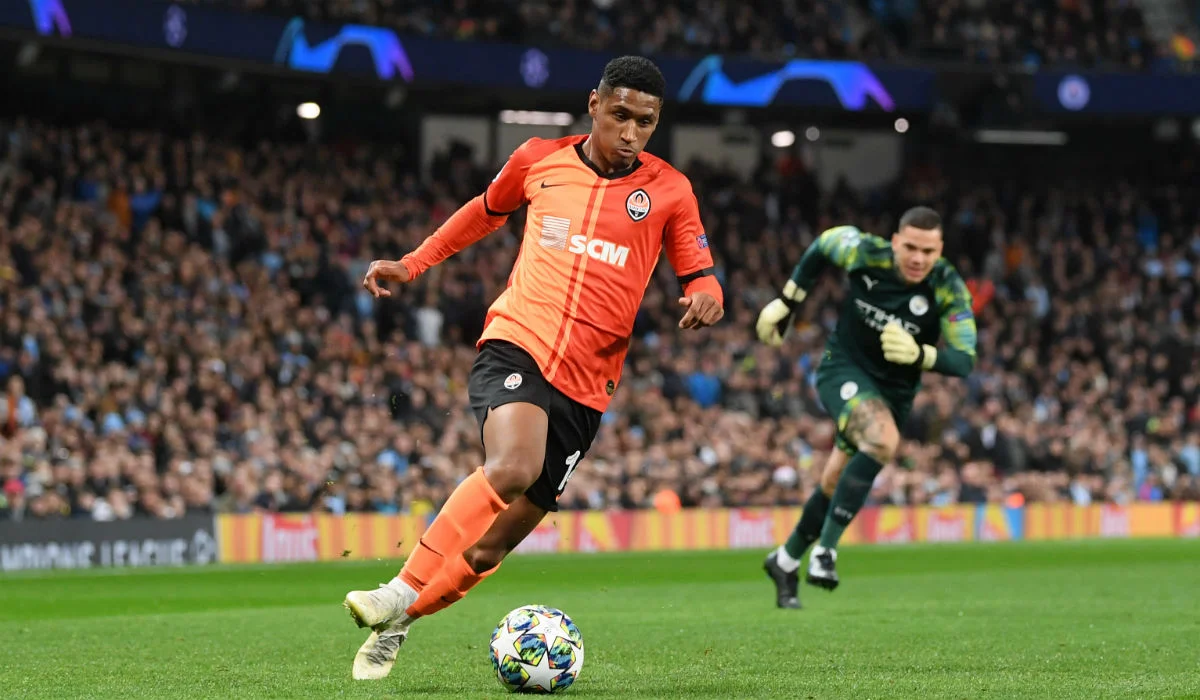 Тете в матчі Ман Сіті – Шахтар / Getty Images