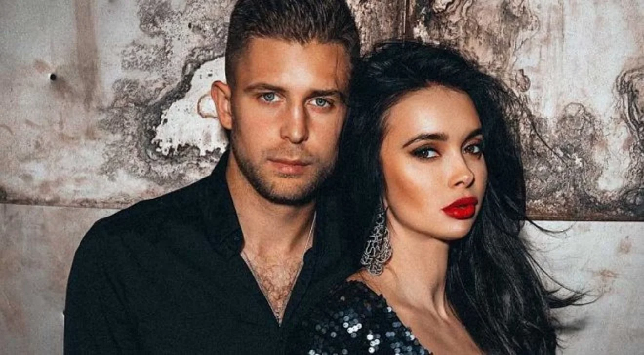 Артем Кравец с женой / Фото Instagram