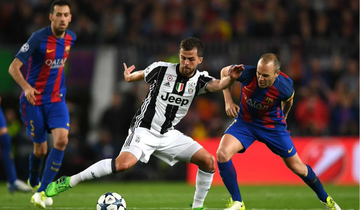 Міралем П'яніч може перейти в Барселону / Getty Images