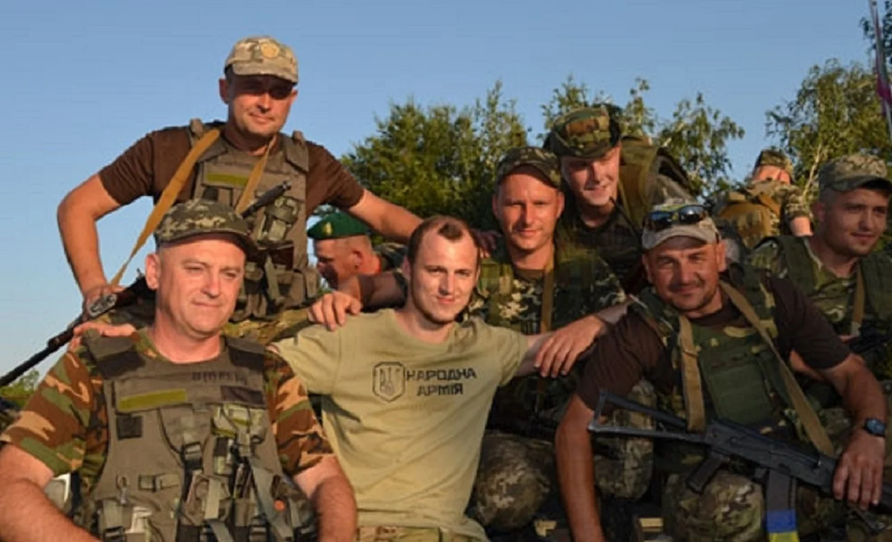 Роман Зозуля з бійцями АТО / Фото з відкритих джерел