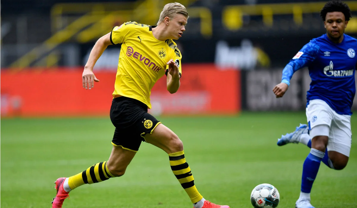 Боруссия Д уничтожила Шальке / ФК Боруссия Д