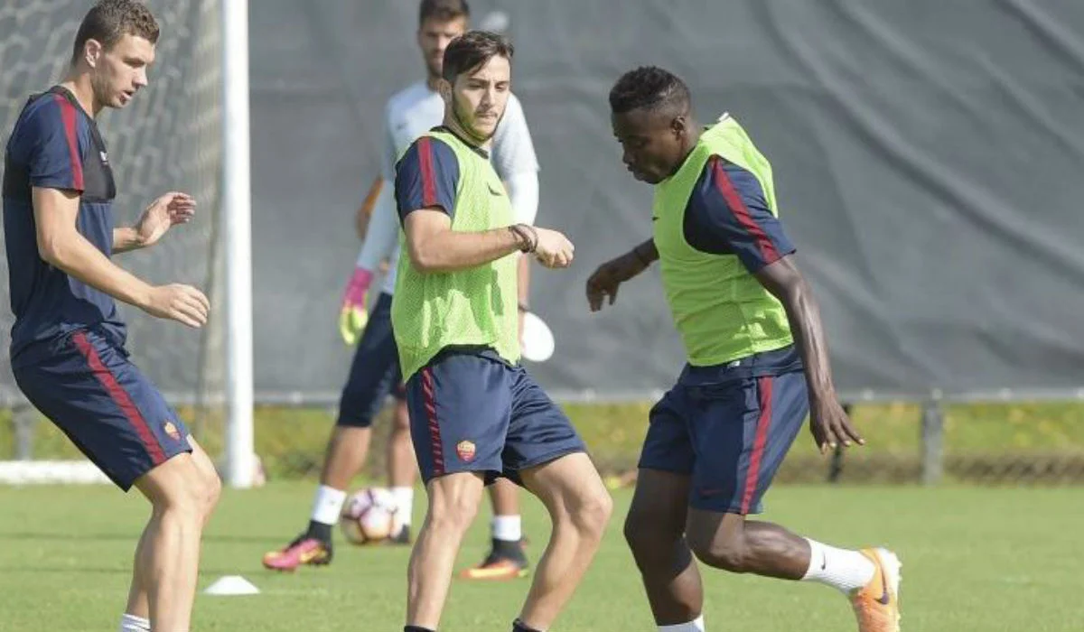 Джозеф Буассе (справа) на тренуванні Роми / ФК Рома