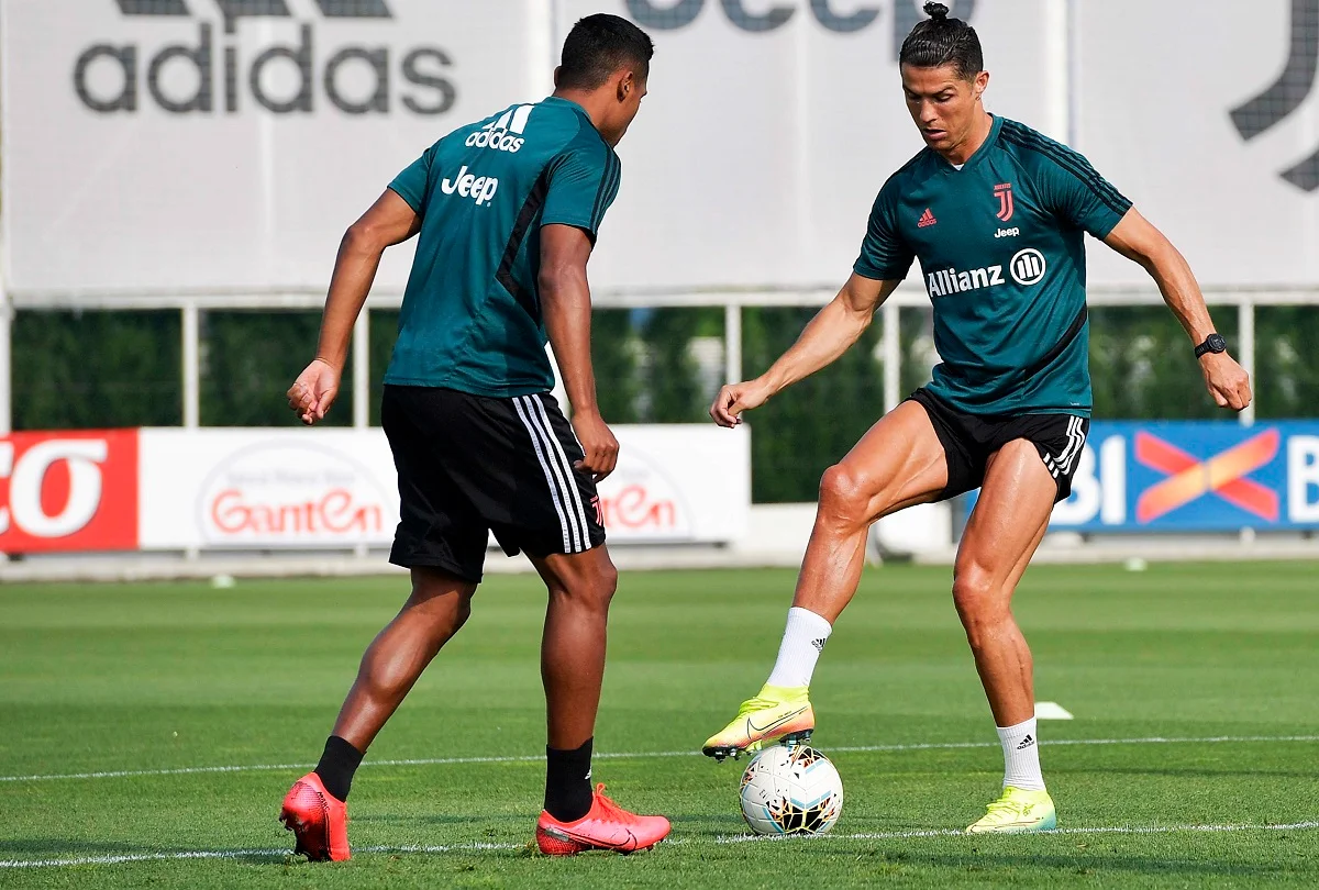 Криштиану Роналду (справа) / фото: Ювентус