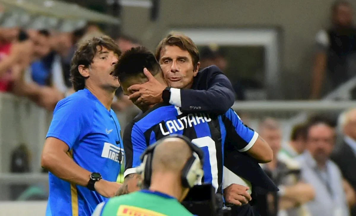 Лаутаро Мартинес и Антонио Конте / Фото ФК Интер