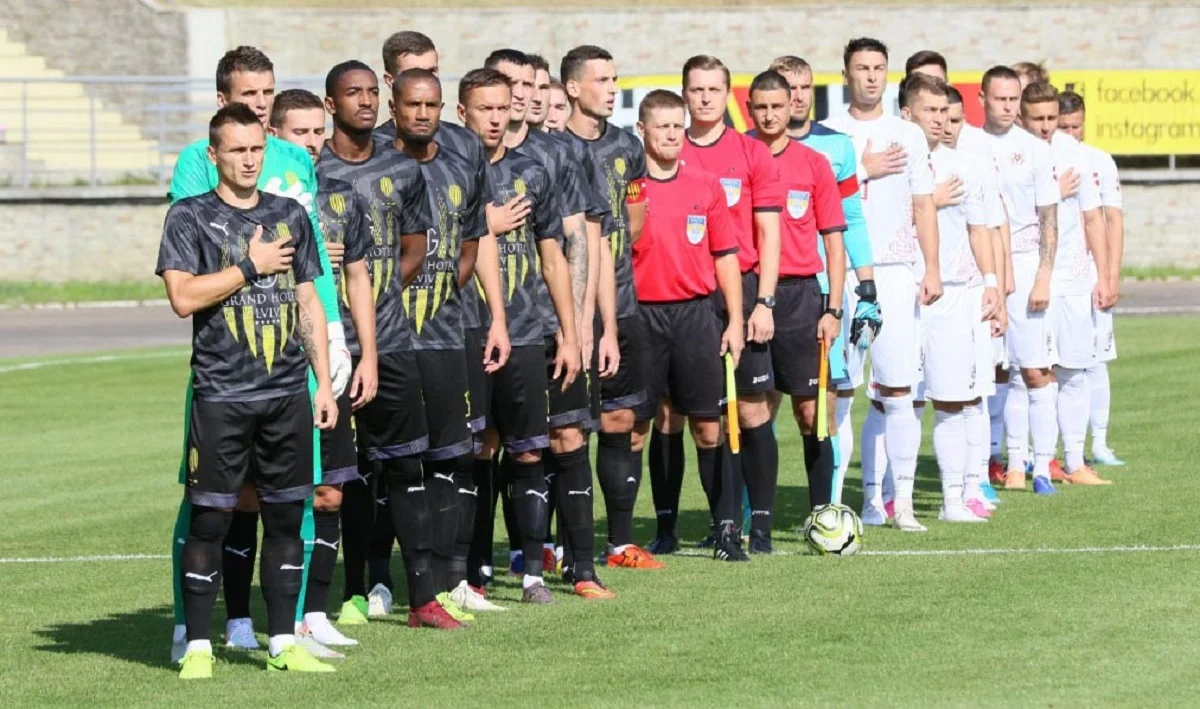 Рух проти Волині / ФК Рух