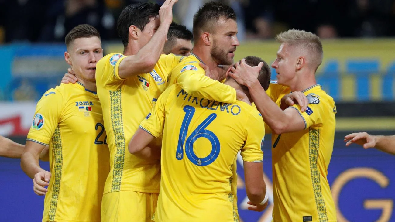 Збірна України стартує в Лізі націй і готується до ЧС-2022 / фото EFE