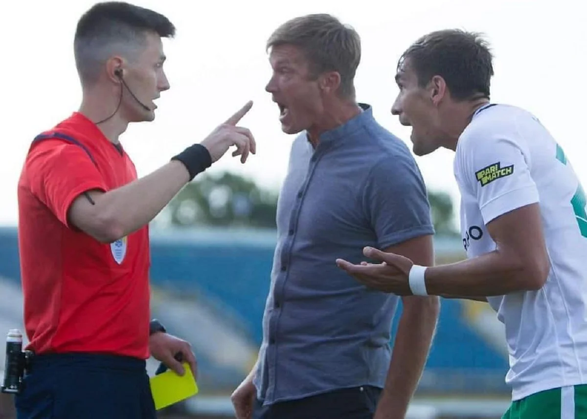 Юрий Максимов выражает претензии главному рефери матча против СК Днепр-1