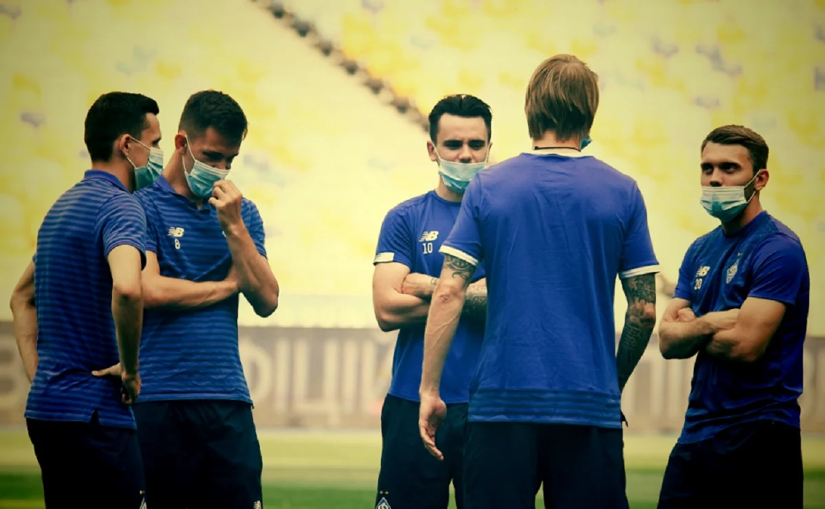 Динамівці перед матчем проти Колоса / Фото ФК Динамо