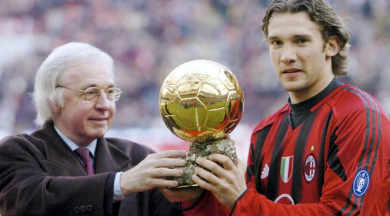 Шевченко із "Золотим м'ячем" / Фото з відкритих джерел