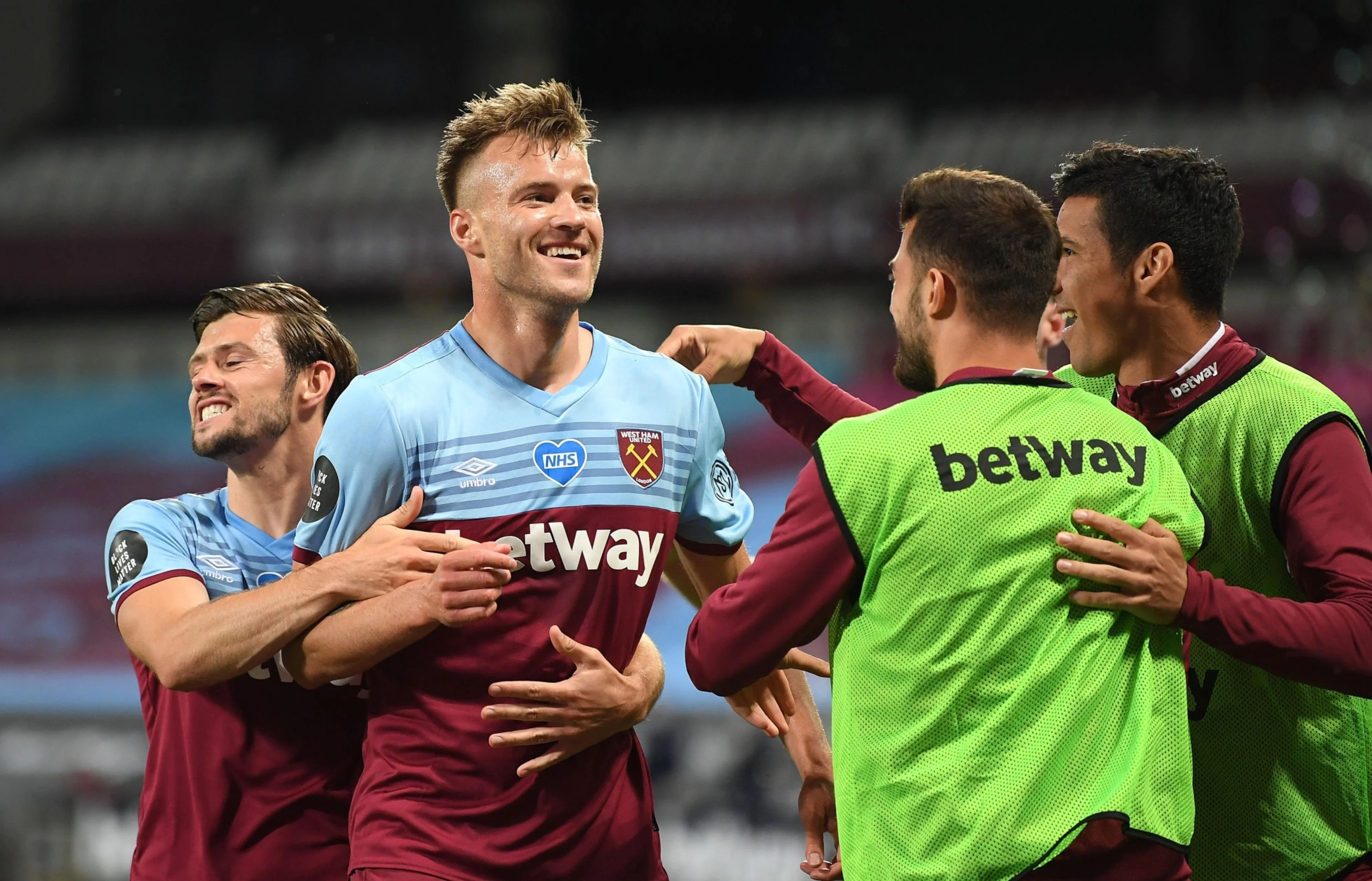 Андрей Ярмоленко празднует победный гол в ворота Челси / Faisal HQ