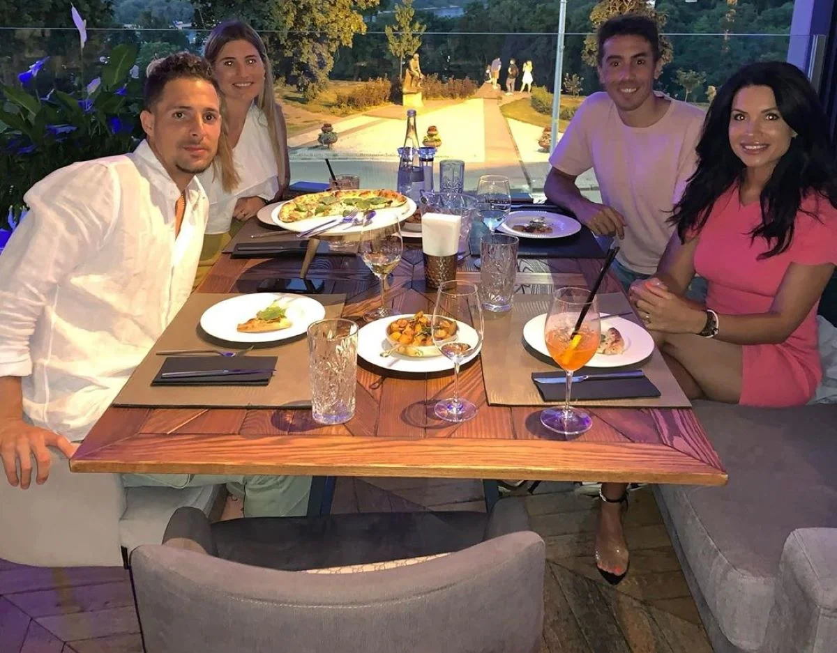 Фран Соль і Карлос Де Пена з дружинами