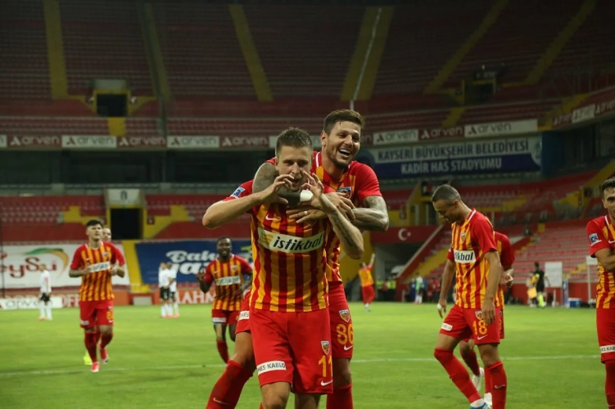 Артем Кравець / фото ФК Кайсеріспор