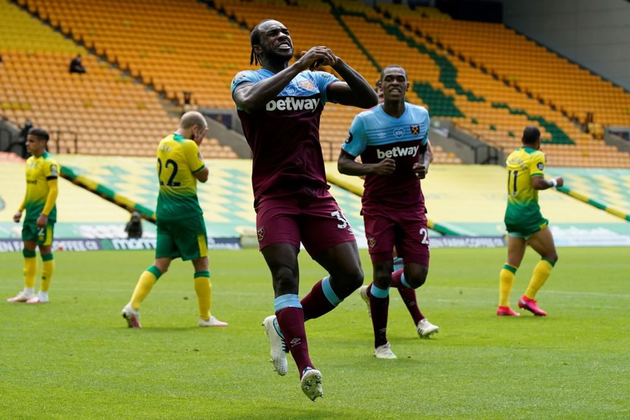 Антоніо покером відправив Норвіч в Чемпіоншип