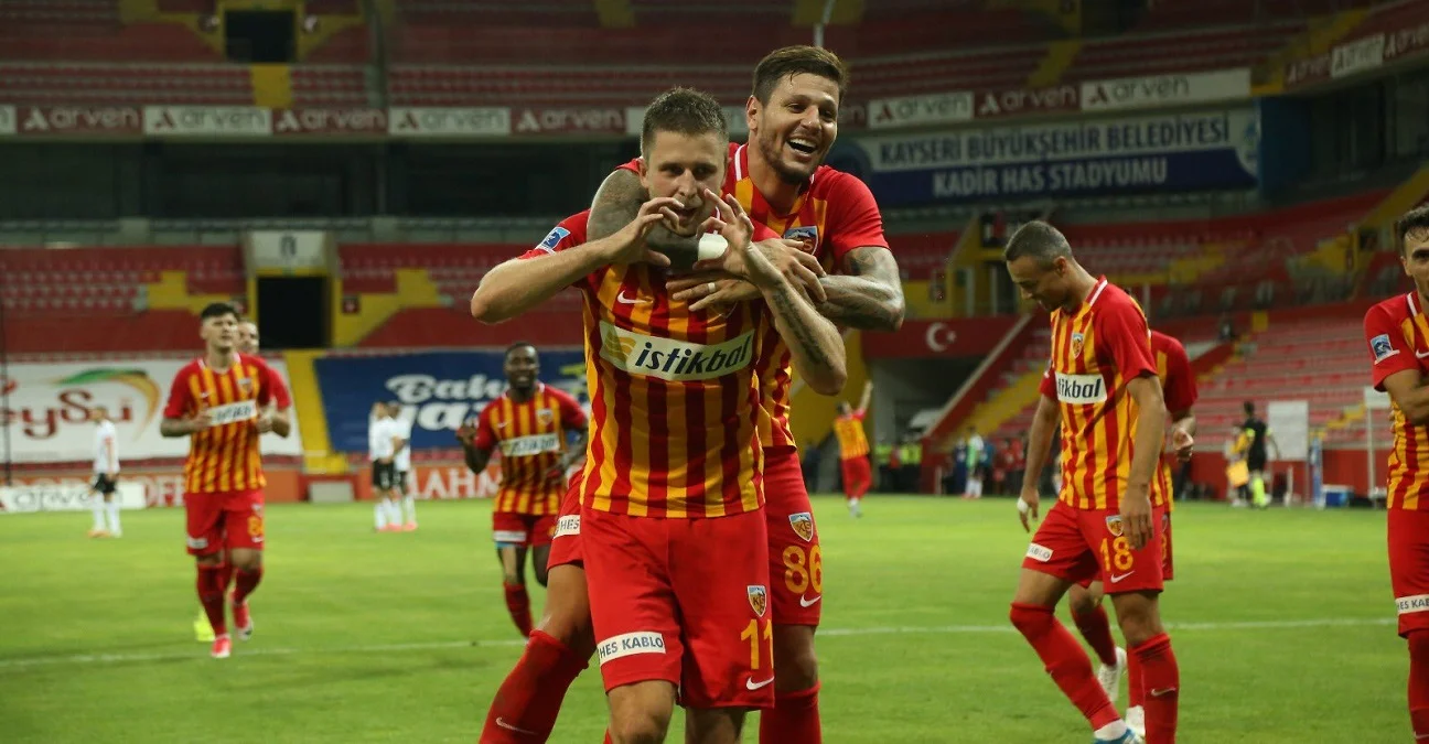 Артем Кравець / фото: Кайсеріспор