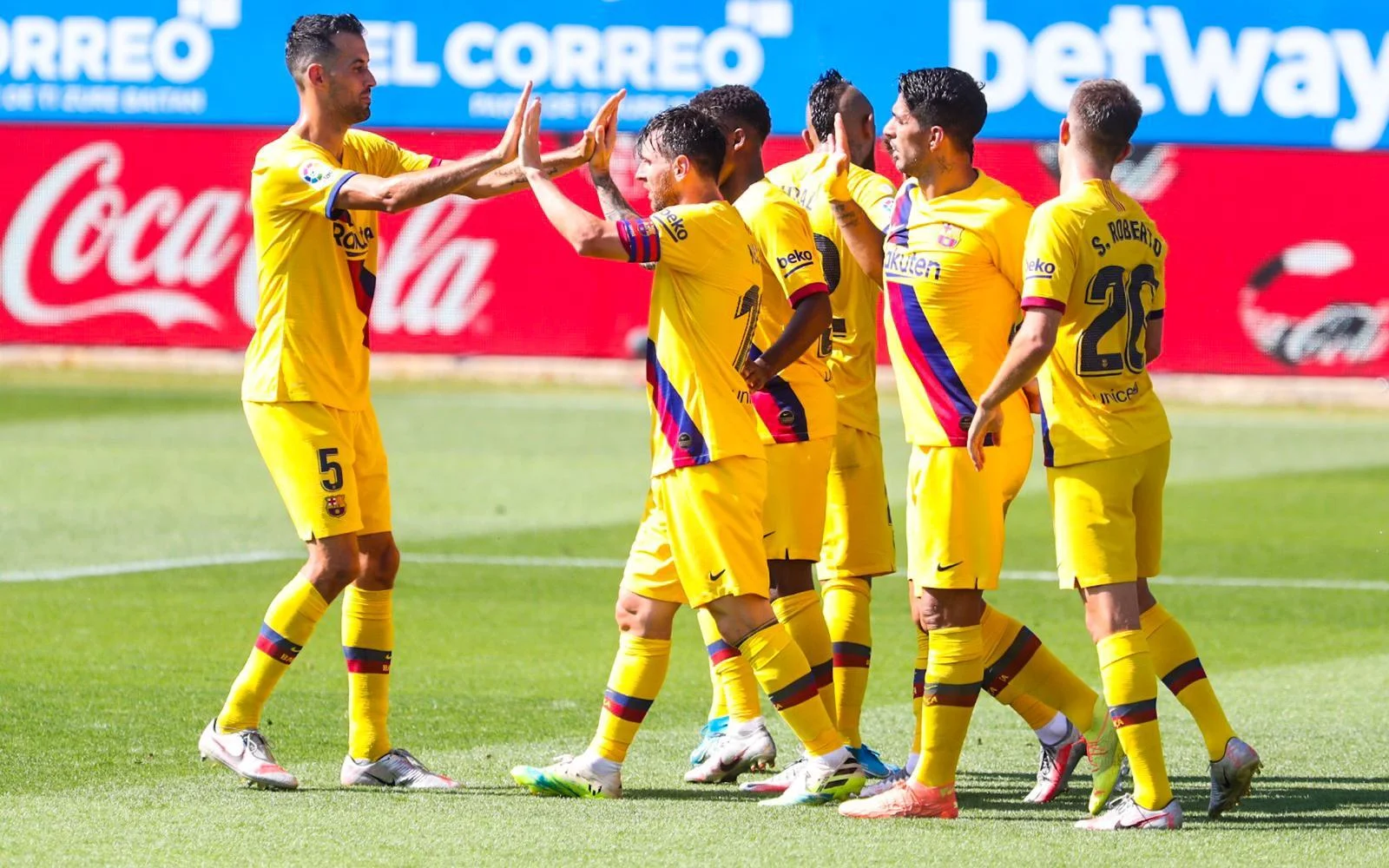 "Блаугранас" святкують успіх / твіттер Барселони