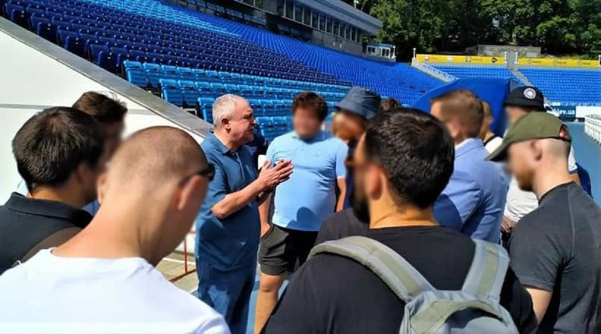 Зустріч Ігоря Суркіса з фанатами Динамо / Фото з соцмереж